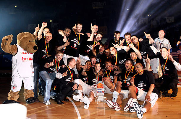 申花在反击 申花在反击