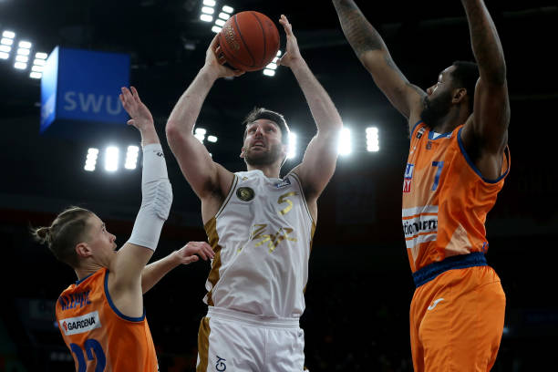 诺里斯的胜 诺里斯的胜