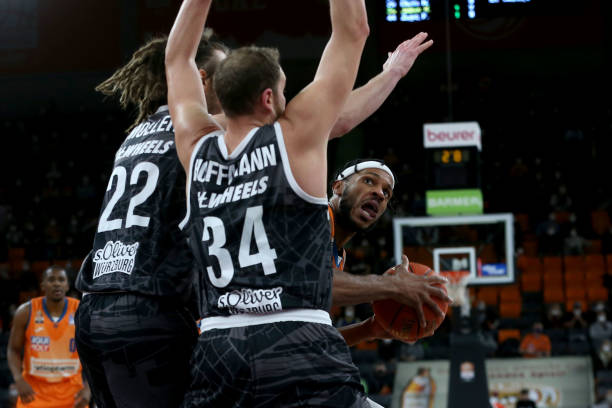 由勒夫的继 由勒夫的继